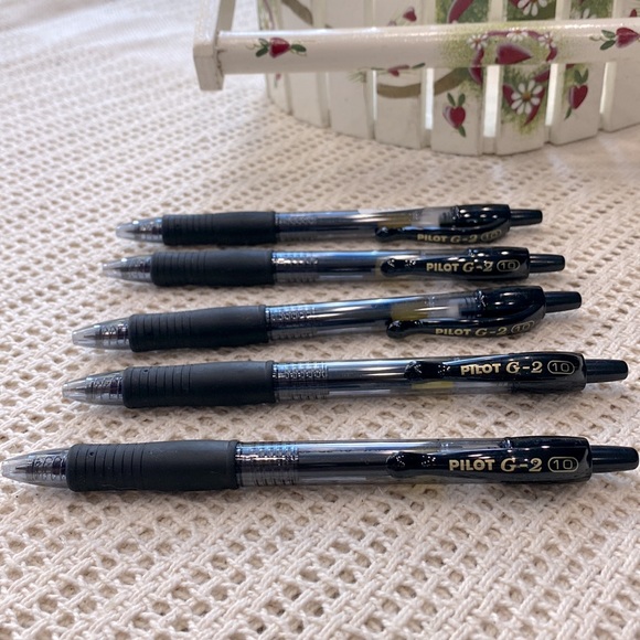 New Pilot G-2 Retractable Gel Ink Black Click Bold Point Pens 5-Pack ! - Picture 4 of 5